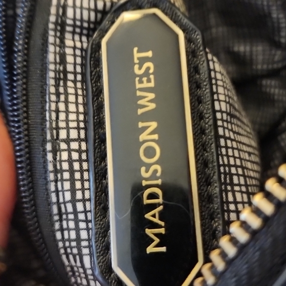 Little black purse - Picture 4 of 4